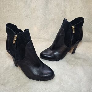 Vince Camuto Cace Black Leather Suede Ankle Boots 8.5